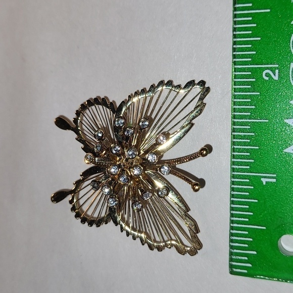 Women's Monet Butterfly Brooch with Rhinestones NWOT - Picture 6 of 7